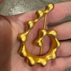 Vintage gold tone pin brooch